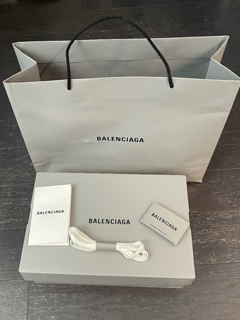 Balenciaga Hamptons Sneaker Empty Shoe Box Shopping Bag Laces Tissue Packaging